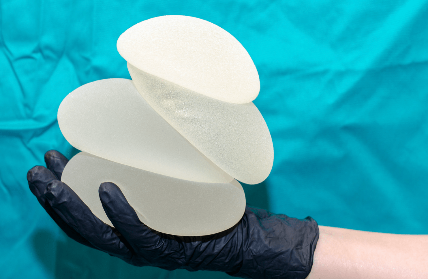 WHICH IS BETTER: A BRAZILIAN BUTT LIFT OR BUTT IMPLANTS? - Bombshell Booty Pillow